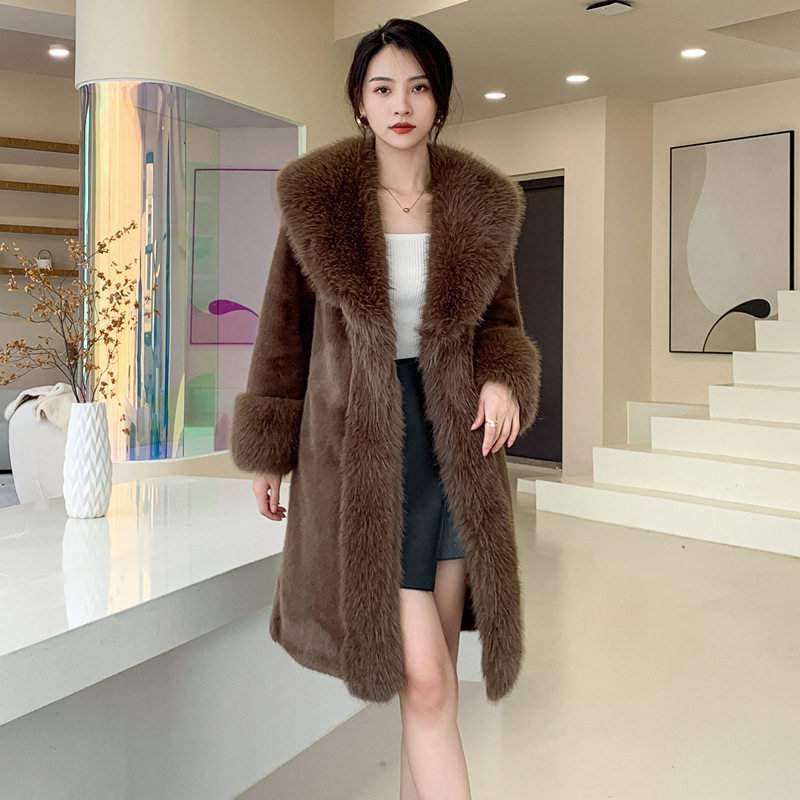海宁水貂绒皮草女长款大衣