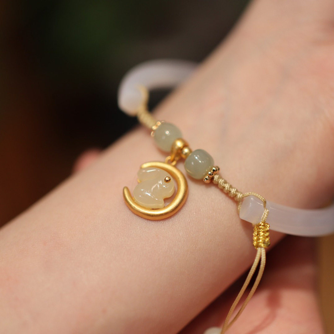 美人。海棠独立设计国风玉兔手镯S925银镀金本命年镯子冰种玛瑙