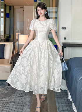 法式泡泡袖收腰显瘦茶歇裙2025年夏季设计感甜美圆领连衣裙70826