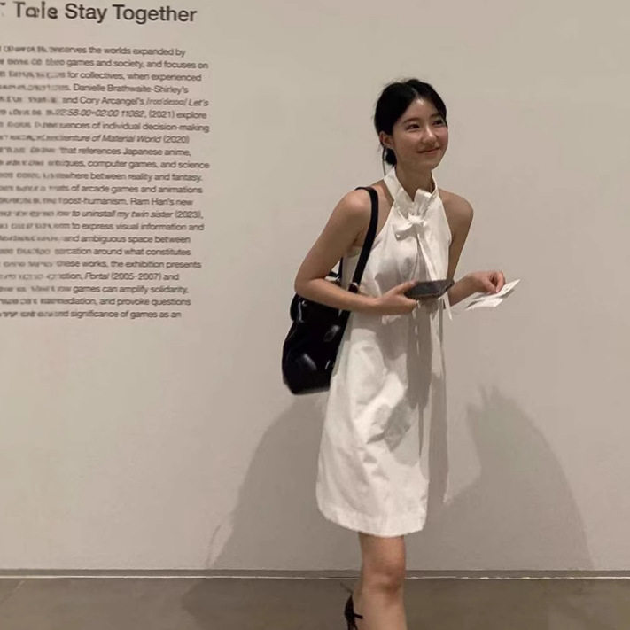 smoothmood现货25夏款韩国东大门法式纯色宽松蝴蝶结挂脖背心裙女