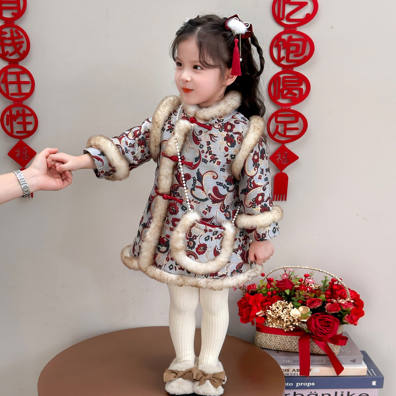 女童旗袍拜年服冬季2025新款小童新年加厚风冬装女连衣裙P90，童装连衣裙，祺妙童装