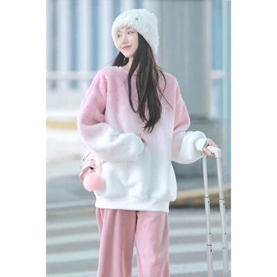 2023新款多巴胺奶系穿搭一整套炸街微胖mm显瘦羊羔毛两件套装秋冬