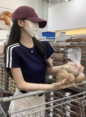 2026夏季韩版女装修身插肩杠条显瘦百搭设计感短袖T恤纯欲上衣女
