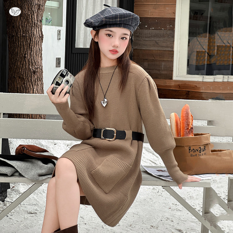 女童2025年春秋新款洋气口袋法式毛衣裙女大童腰带一体针织毛毛裙，童装毛衣，祺儿童装
