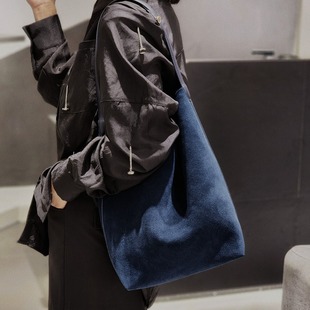TR麂皮托特水桶包大容量翻毛皮肩休闲纯色小众包