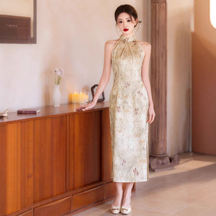 连衣裙礼服2026春季旗袍改良年轻款挂脖连衣裙无袖新中式少女级感