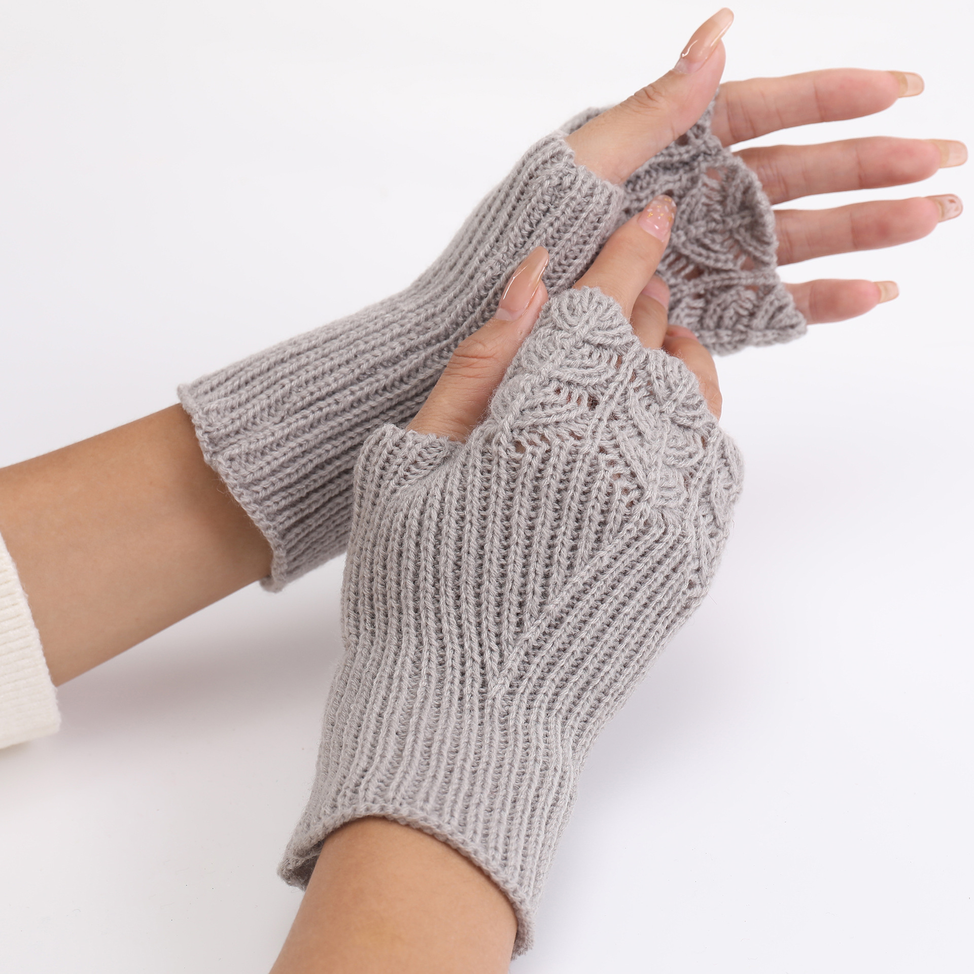 G102短款鱼鳞毛线手套秋冬新款女学生时尚针织保暖露指袖套假袖子