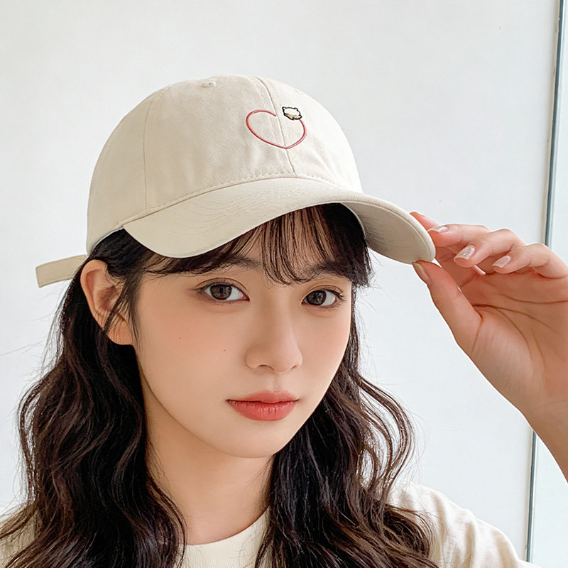 帽子女款春夏爱心刺绣棒球帽可爱百搭户外遮阳帽宽檐显脸小鸭舌帽