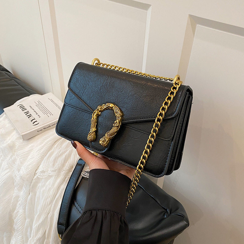 2026年春季新款时尚复古腋下包包女潮流蛇纹肩包百搭链条斜挎女