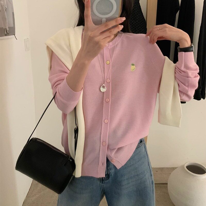 春季新款甜美风粉色开衫女装珍珠扣修身针织衫显瘦毛衣上衣外套潮