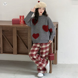 女童2025年冬季新款爱心手工毛球毛衣女孩宽松修身加绒保暖针织衫，童装毛衣，祺儿童装