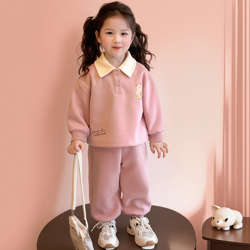 女童加绒polo领卫衣套装秋冬2025新款休闲儿童加厚冬季卫衣两件套，童装休闲套装，祺妙童装