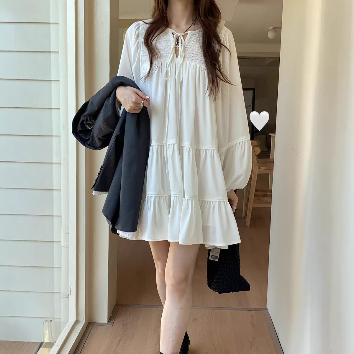 薇颂服饰2026春季新款女装法式气质温柔白色连衣裙女长袖a字裙子