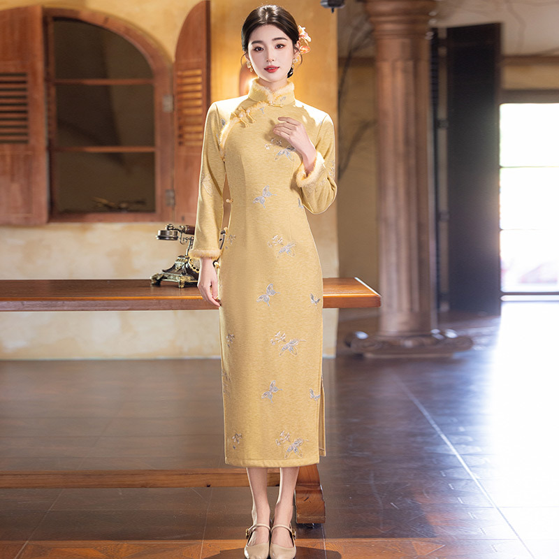 刺绣黄色加绒国风苏州长袖改良旗袍冬季厚款女新中式2025新款秋冬