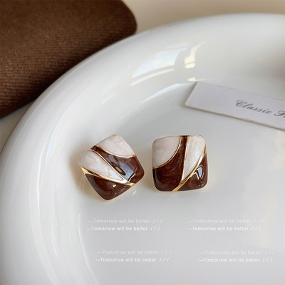 法式复古几何方形耳钉个性时髦滴油耳环女小众气质百搭耳饰通勤