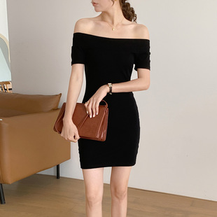230g纯棉一字肩短袖 连衣裙女气质优雅小黑裙包臀短裙纯色2026夏季
