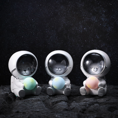 星系宇航员摆件宇宙守护者可亮灯创意家居饰品桌面小灯装饰品