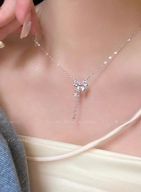 新款闪闪蝴蝶结流苏项链女冷淡风精致闺蜜同款级感锁骨链项饰品