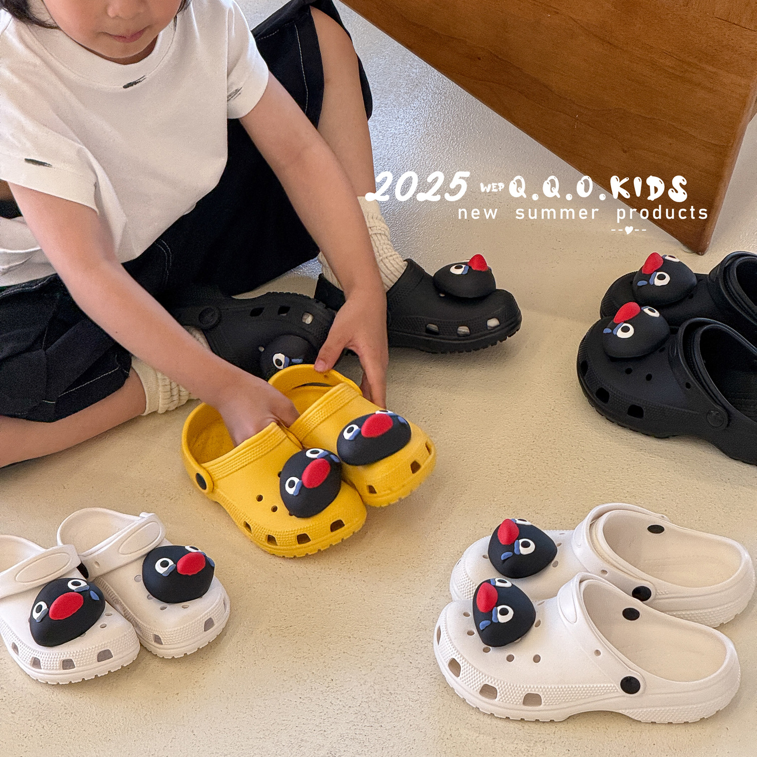 中大童夏季新款男女孩卡通企鹅洞洞鞋软底休闲百搭沙滩鞋拖鞋外穿
