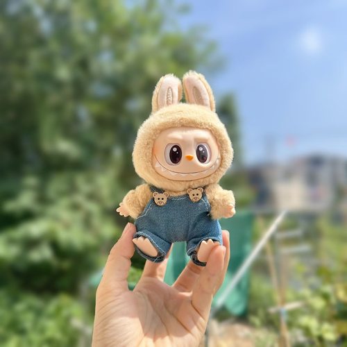 仅衣服] 二盲盒Labubu衣服搪胶脸挂件拉布布坐坐牛仔背带裤娃衣