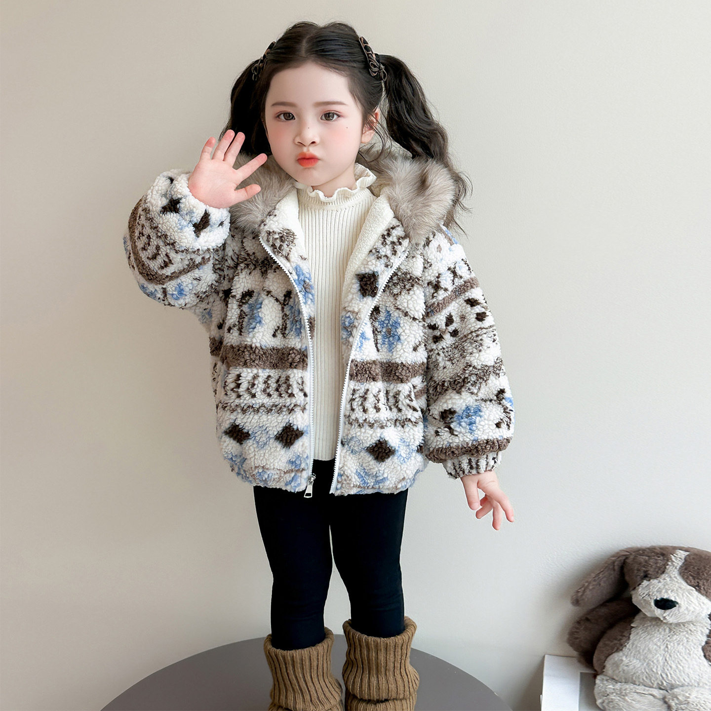 女童费尔岛冬装外套2025新款儿童洋气冬季加绒加厚保暖连帽毛毛衣，童装外套，祺妙童装