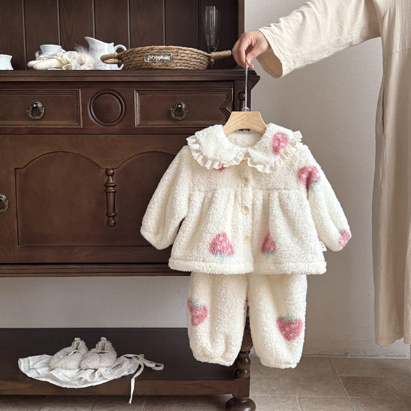 婴儿睡衣秋冬季女套装珊瑚绒加厚法兰绒一岁婴幼儿冬款家居服