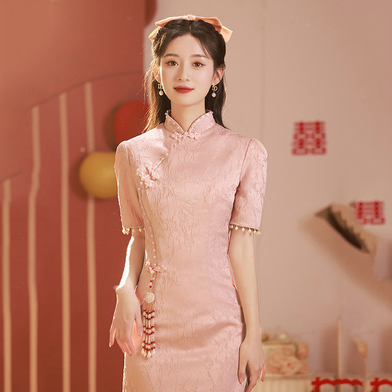 新中式敬酒服新娘汉服粉色订婚旗袍回门连衣裙2025新款夏少女