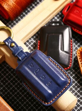 适用坦克300钥匙套2021款新标TANK赛博三百魏派WEY汽车壳扣包真皮