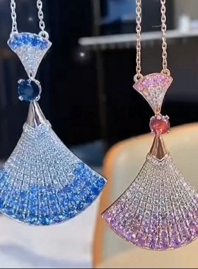 新款V金材质镀18k玫瑰金原版扣满天星渐变蓝粉裙子项链扇形毛衣链