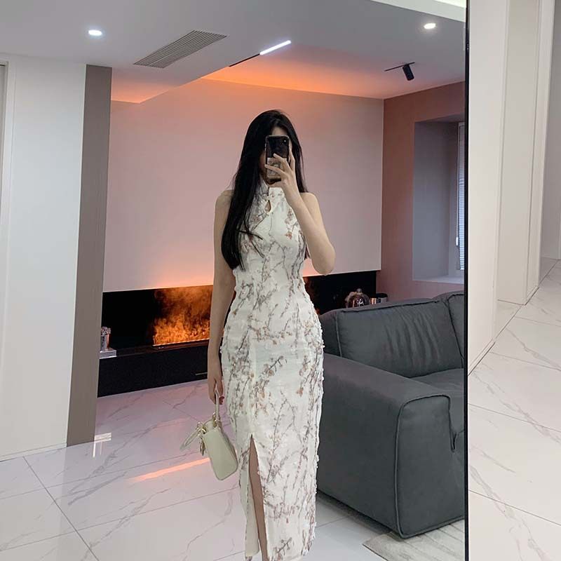 现货  踏雪寻梅黑色挂脖碎花雪纺改良旗袍连衣裙秋装2022夏长裙