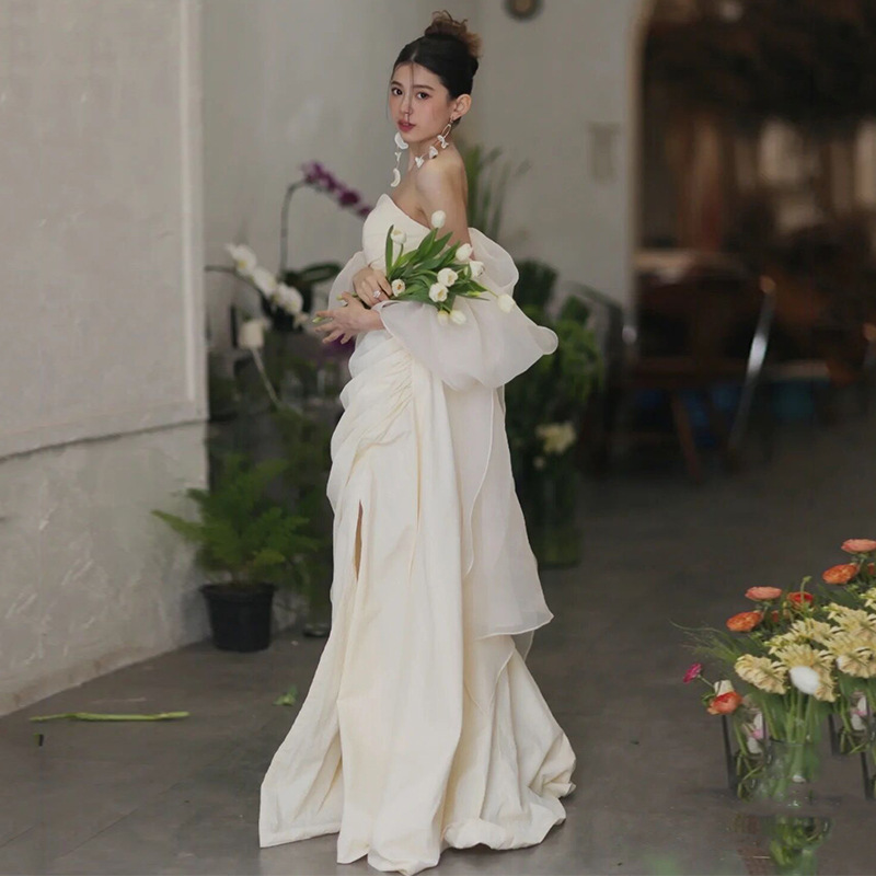 法式抹胸轻婚纱2025夏季新款森系缎面迎宾纱鱼尾显瘦礼服工厂货源