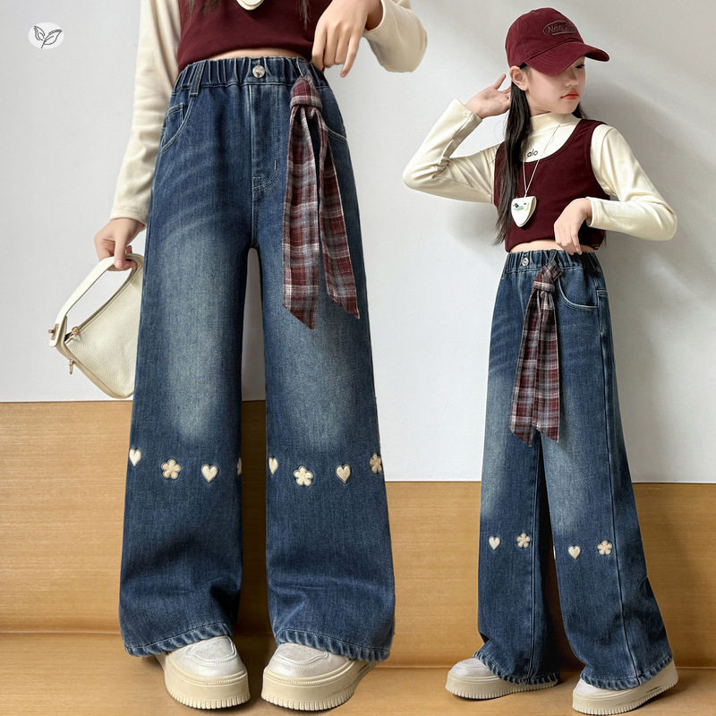 女童2025年冬季新款花朵小爱心牛仔裤女大童喷色美式复古阔腿裤潮，童装裤子，祺儿童装