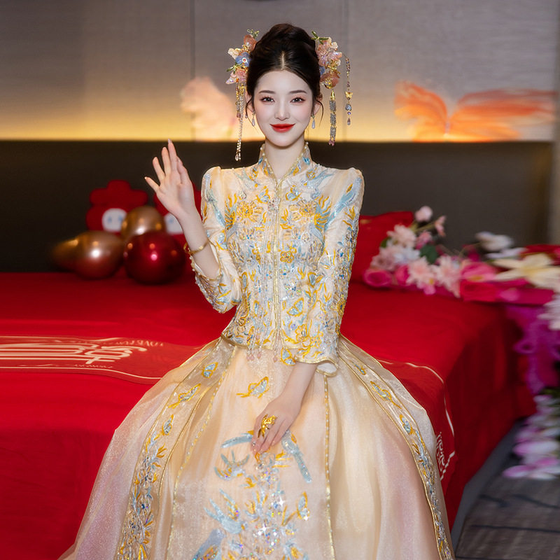 新款中式新娘嫁衣秀禾服轻奢小众秀禾礼服春夏季新娘敬酒服设计感