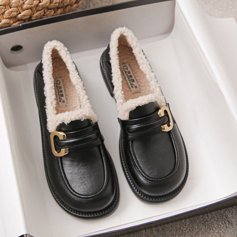 乐福鞋女新款秋冬加绒厚底英伦风保暖黑色小皮鞋大码复古鞋