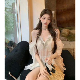 TZ4274白巧慕斯白色V领露肩网纱背心女甜美风纯欲性感辣妹小上衣