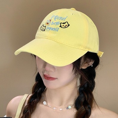 小猫字母刺绣百搭棒球帽女夏季宽帽檐显脸小大头围奶黄色鸭舌帽子