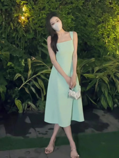 茶歇小个子初恋收腰a字长裙 法式 青色绿色吊带连衣裙女24夏季 新款