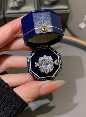 奢华设计款仿莫桑石椭圆鸽子蛋3克拉钻戒白金群镶满钻戒指女