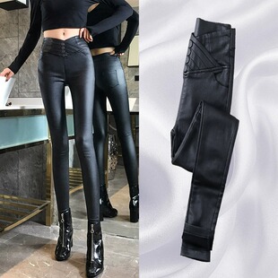 2025秋冬加绒外穿休闲皮裤女款哑光高腰百搭修身显瘦亚光涂层裤子