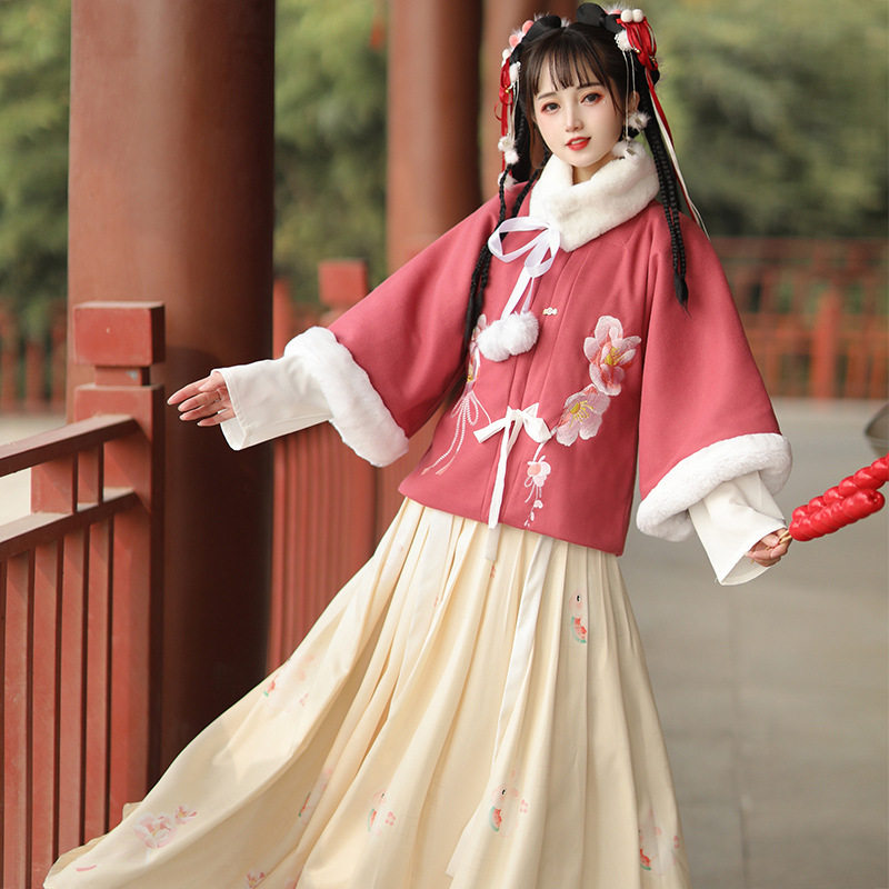 汉服中国风秋冬女款服装全套加厚对襟坦领半臂流仙裙