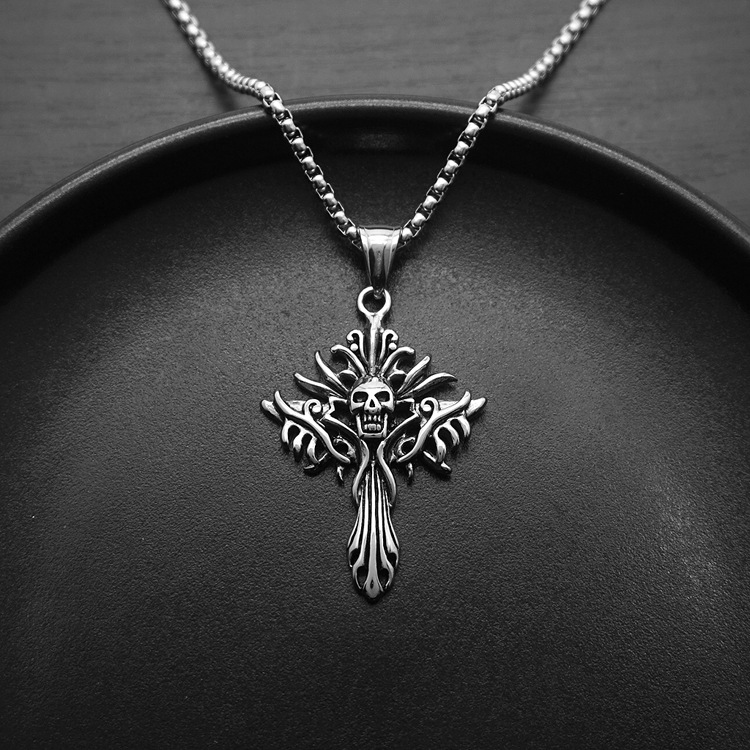骷髅头十字架吊坠复古项链暗黑