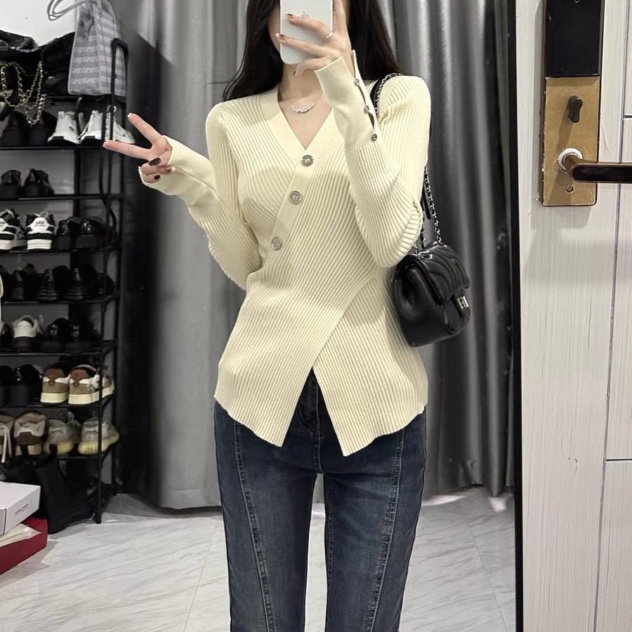 2025秋冬打底针织衫女装不规则设计感显瘦开叉套头内搭毛衣女上衣