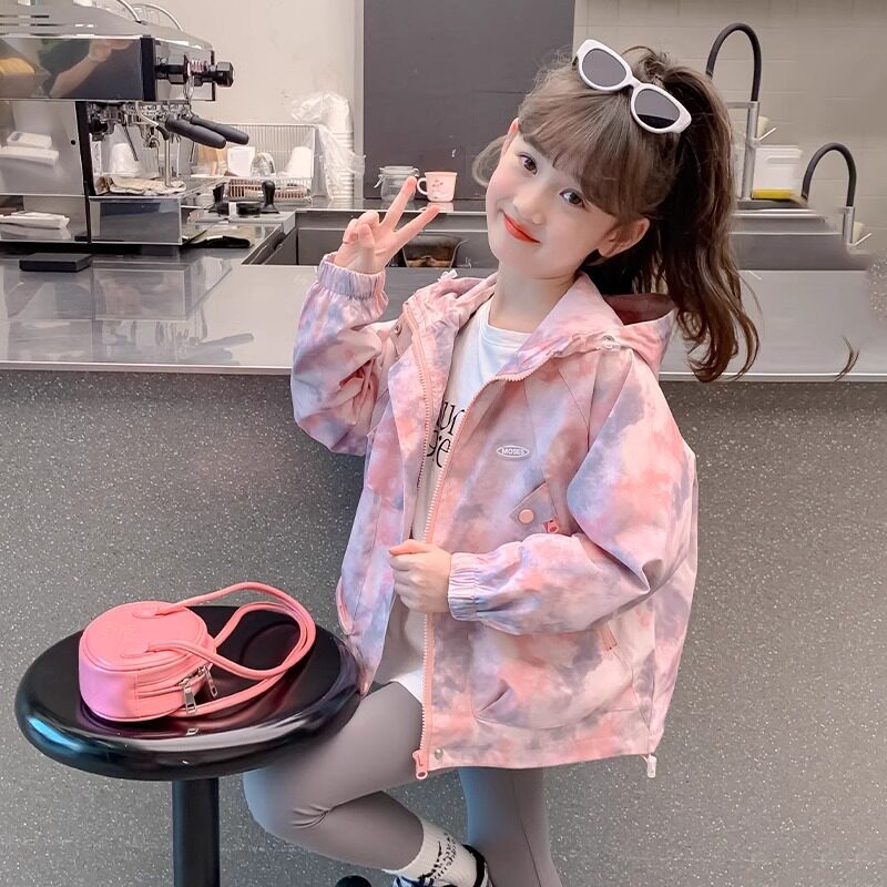 女童冲锋衣外套春秋款2026新款儿童秋装洋气夹克女孩秋季防风上衣