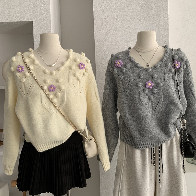 十三行欧货立体小花朵V领长袖宽松针织衫女秋冬季温柔风套头毛衣