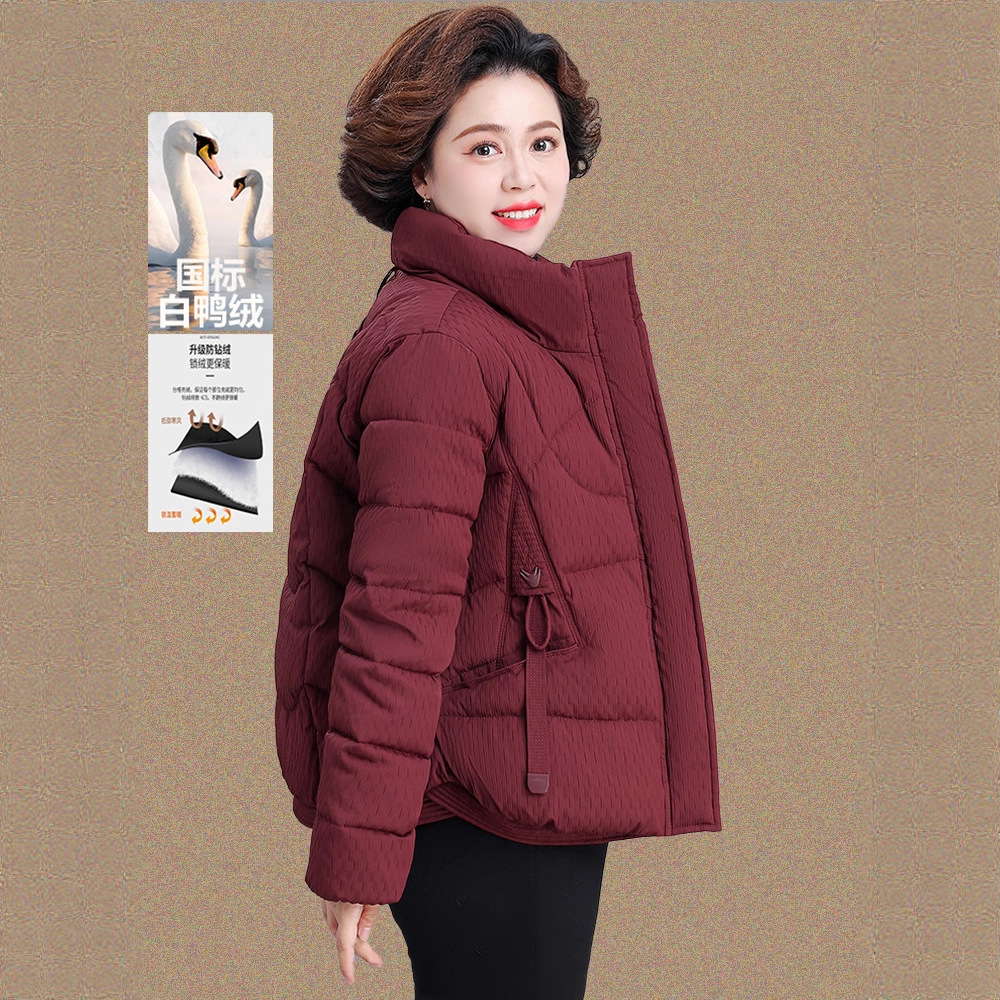 羽绒服棉衣妈妈时尚2025年冬季