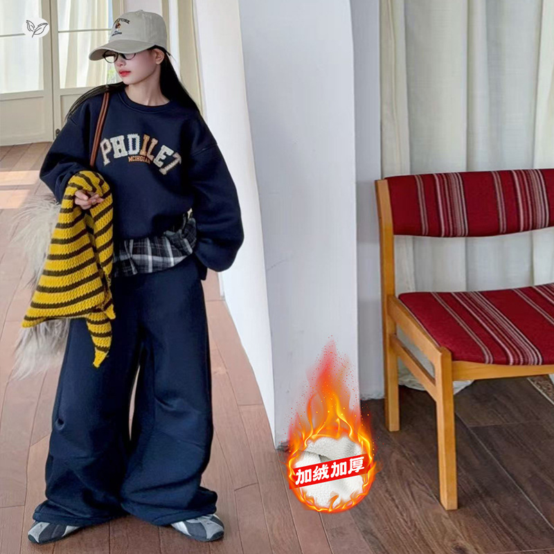 女童2025秋冬新款拼格子屁帘针织加绒卫衣卫裤套装女大童户外保暖，童装休闲套装，祺儿童装