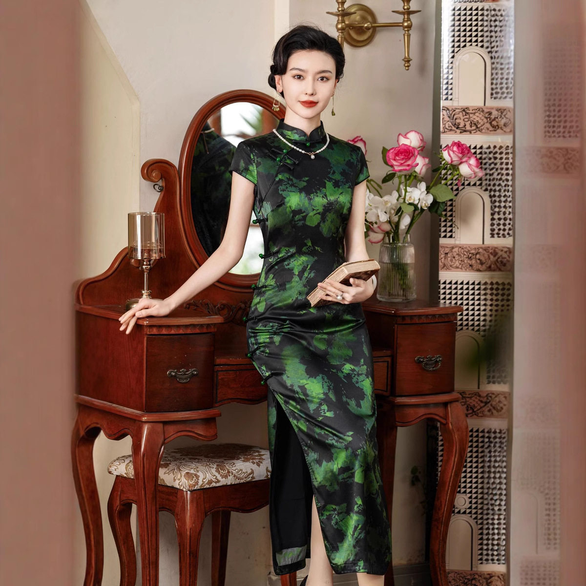 2026夏季新款真丝旗袍女绿色级感改良复古中式桑蚕丝长款礼服高档