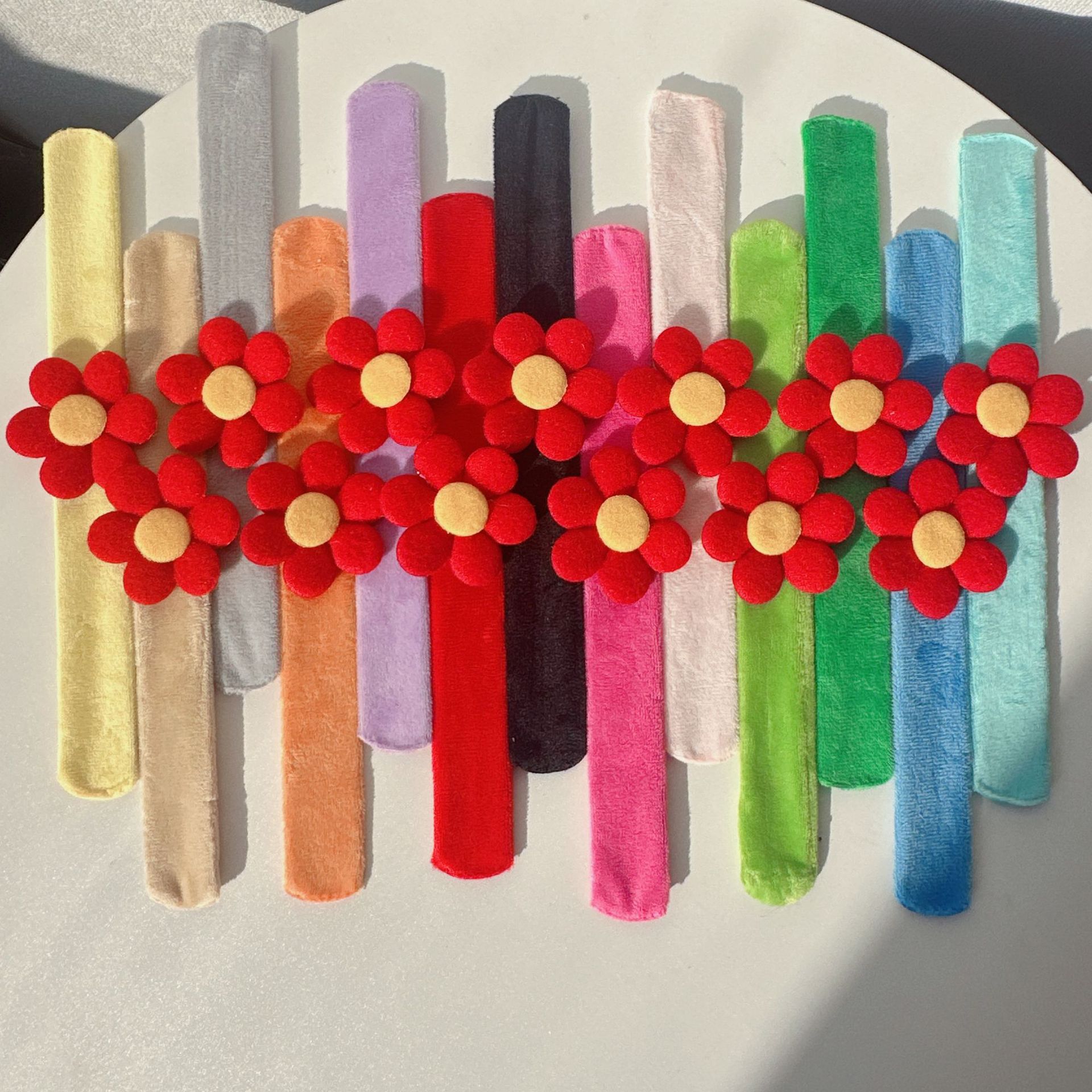 送你一朵小红花易烊千玺同款啪啪圈手环应援周边手链简约