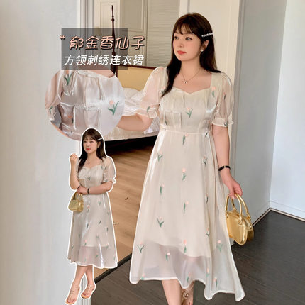 胖妹妹大码韩版气质流光感少女法式方领浪漫郁金香绣花连衣裙潮流