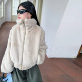 米杏貂毛外套+斜插袋军绿工装裤 米杏貂毛外套+斜插袋军绿工装裤